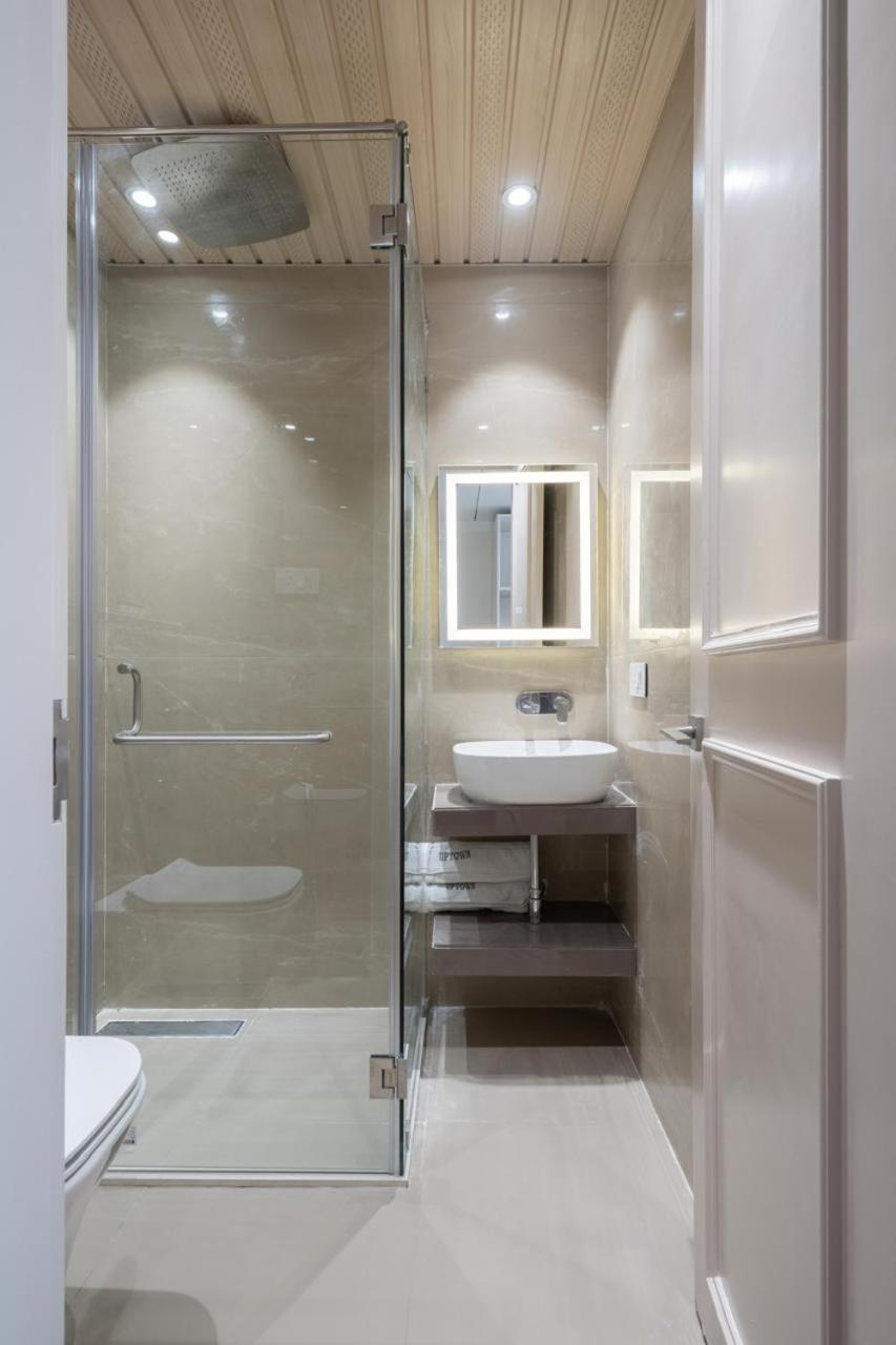 Uptown Hotel Нагпур Экстерьер фото